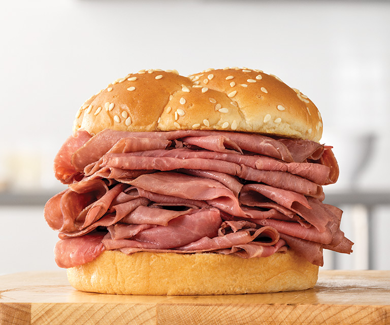 how much meat is on a arbys roast beef sandwich